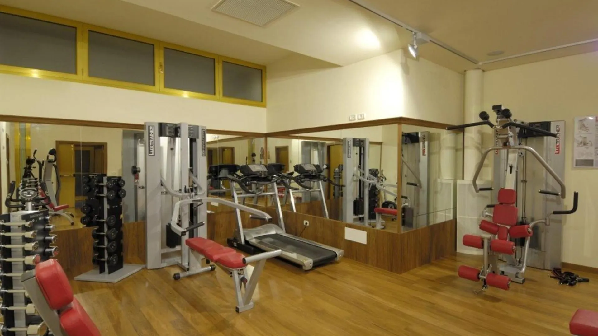 Inviting Calm And Bright Flat Near The Beach Bibione Italy