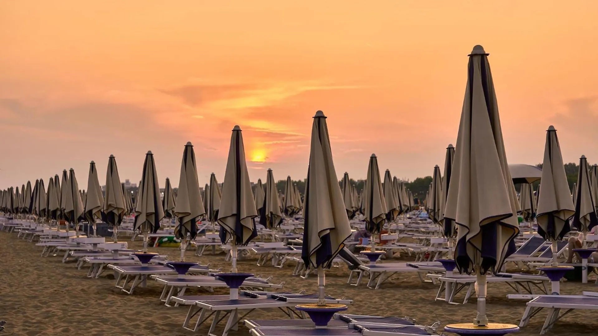 Inviting Calm And Bright Flat Near The Beach Bibione