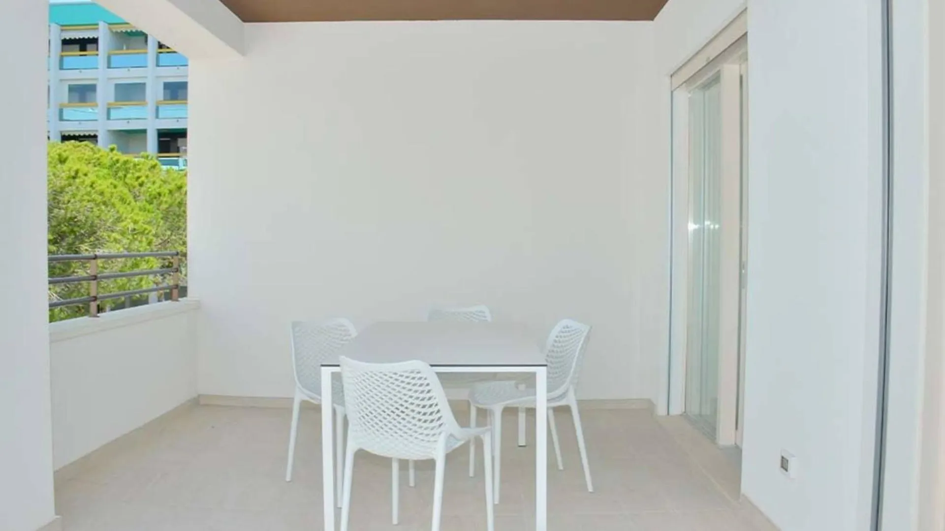 Inviting Calm And Bright Flat Near The Beach Bibione Apartment