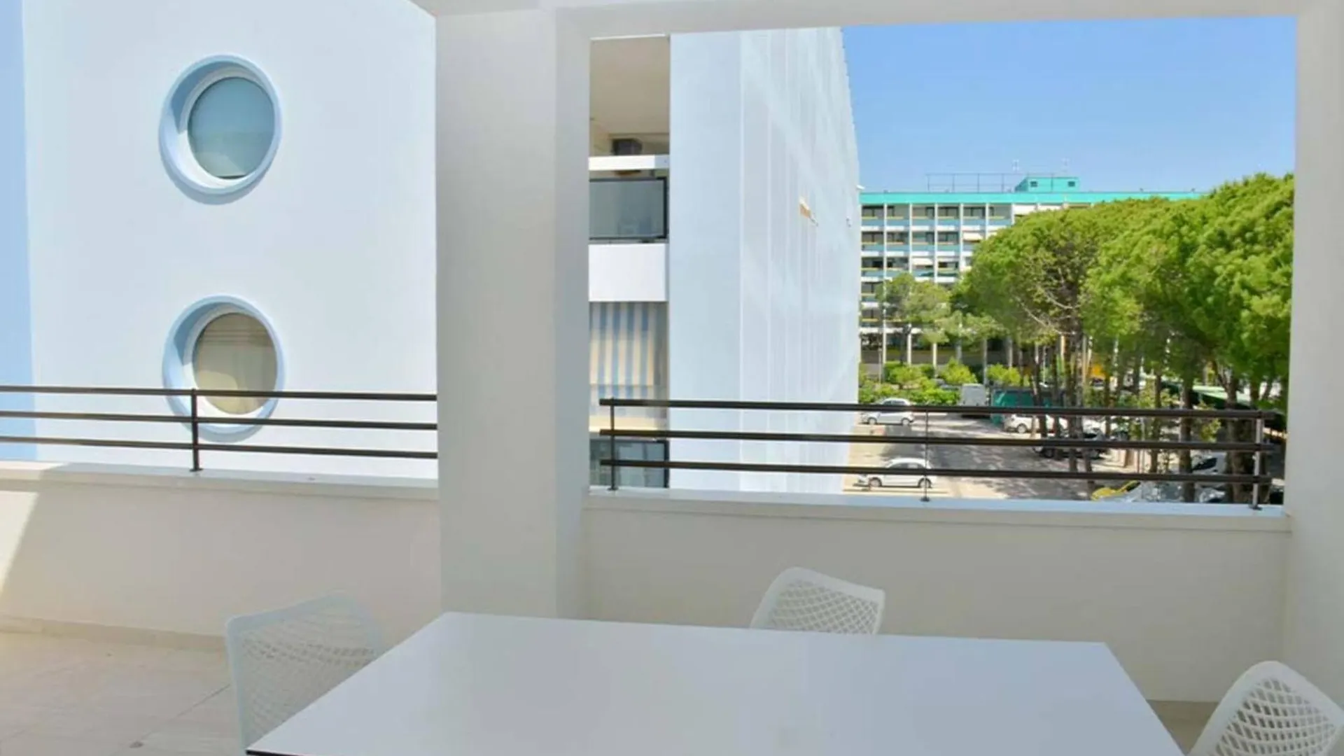 Inviting Calm And Bright Flat Near The Beach Bibione Apartment